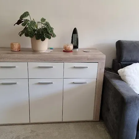 2 Bedroom Family Flat In A Quiet Spot Of Apartmán